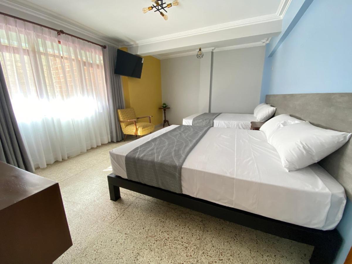 Izza Hotel Cochabamba Ngoại thất bức ảnh