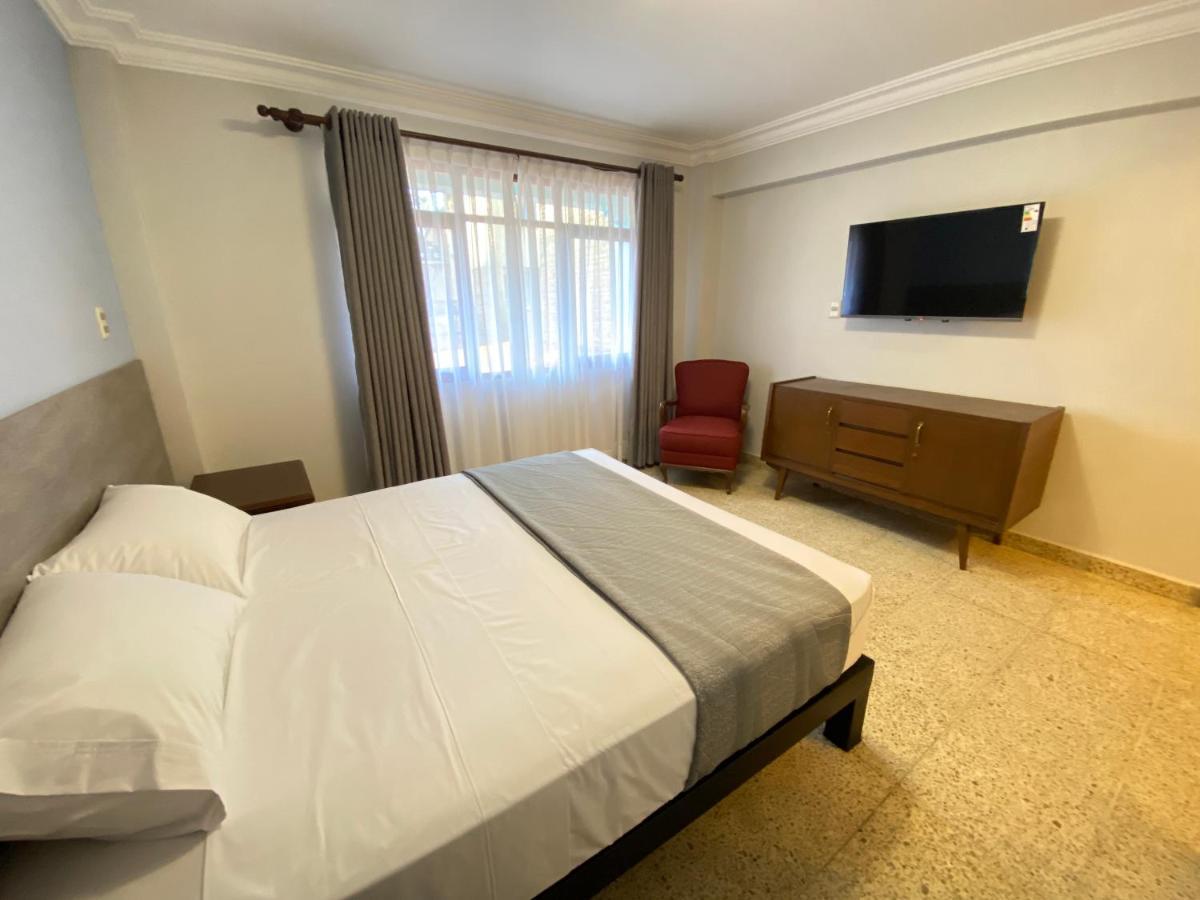 Izza Hotel Cochabamba Ngoại thất bức ảnh