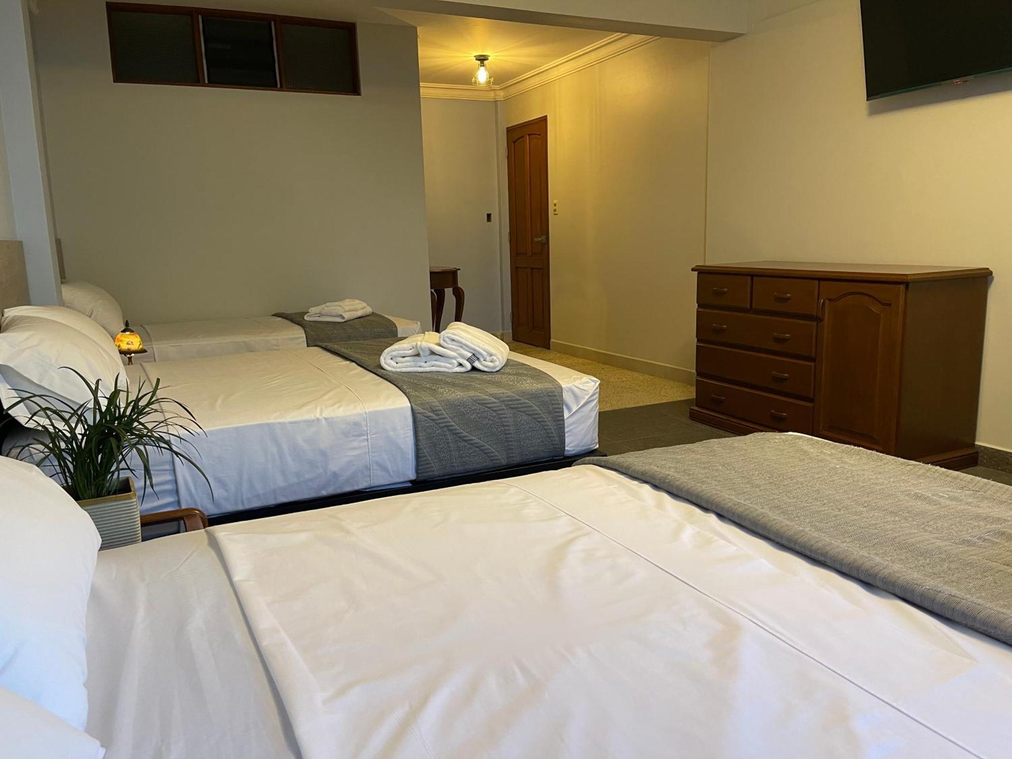 Izza Hotel Cochabamba Ngoại thất bức ảnh
