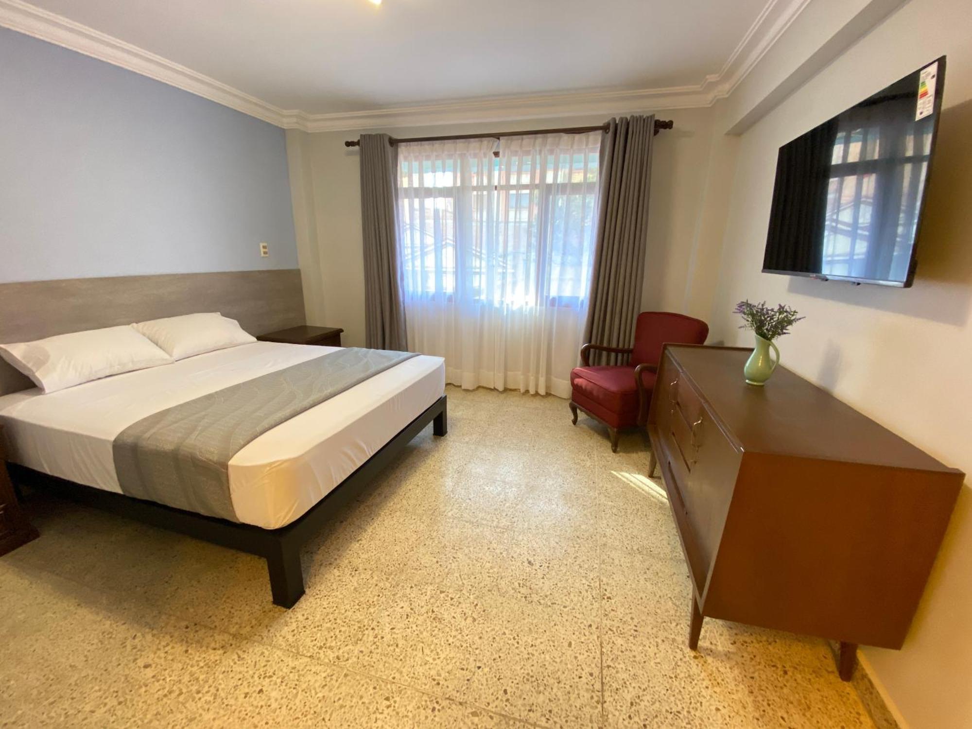 Izza Hotel Cochabamba Ngoại thất bức ảnh