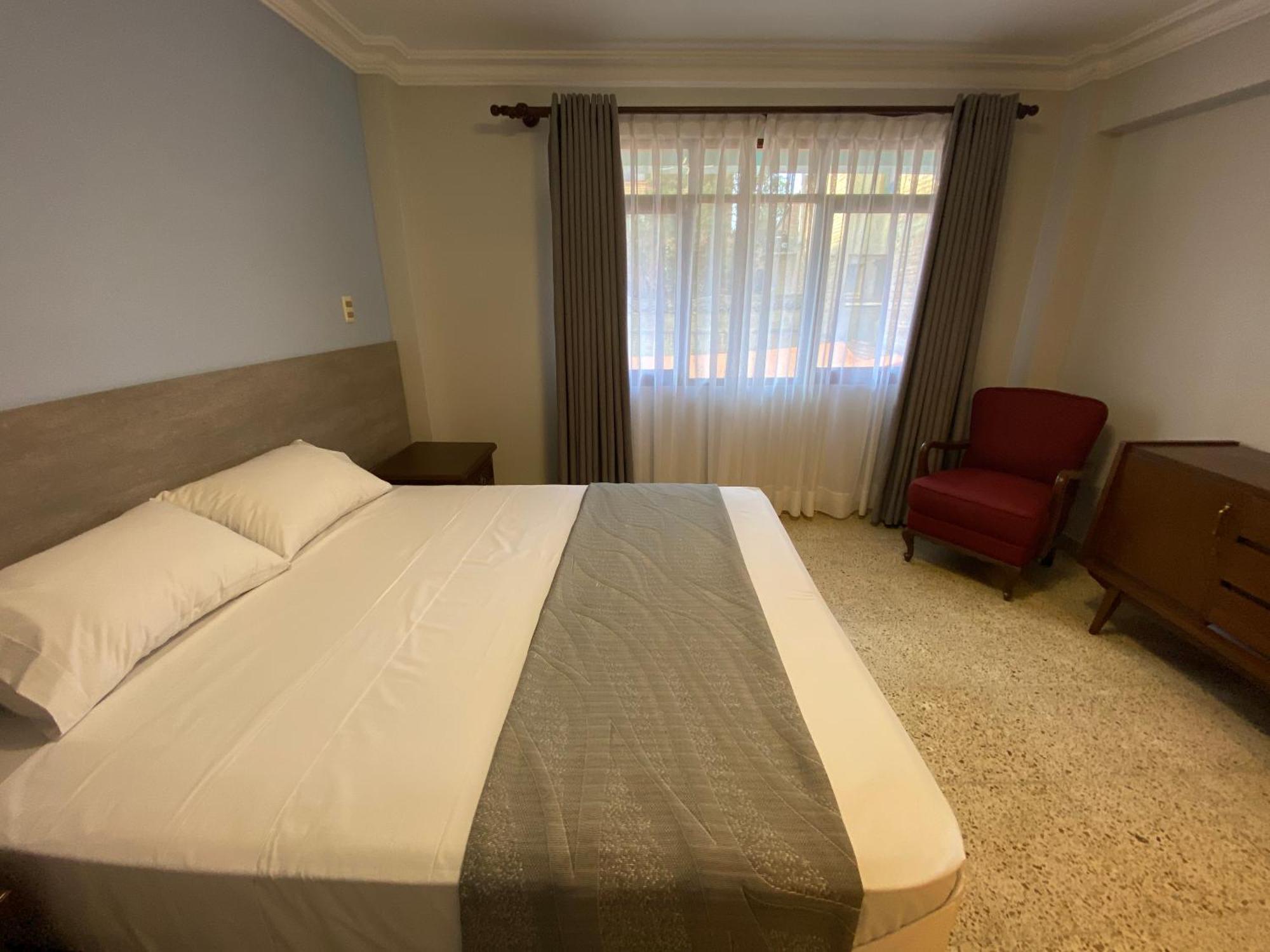 Izza Hotel Cochabamba Ngoại thất bức ảnh